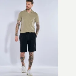 engbers Poo-hirt eiert